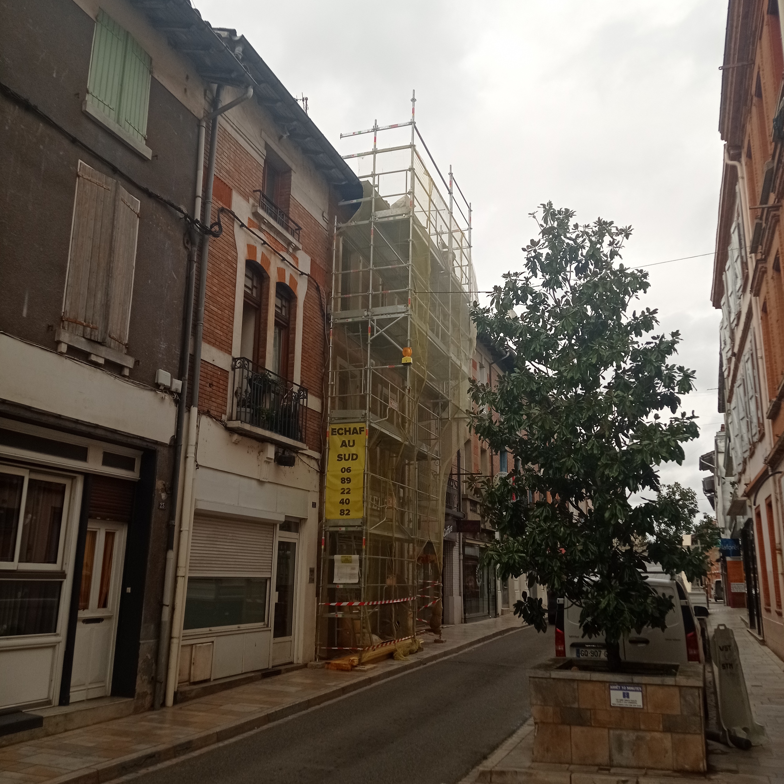 Restauration bâtiment 18m - Détail toiture